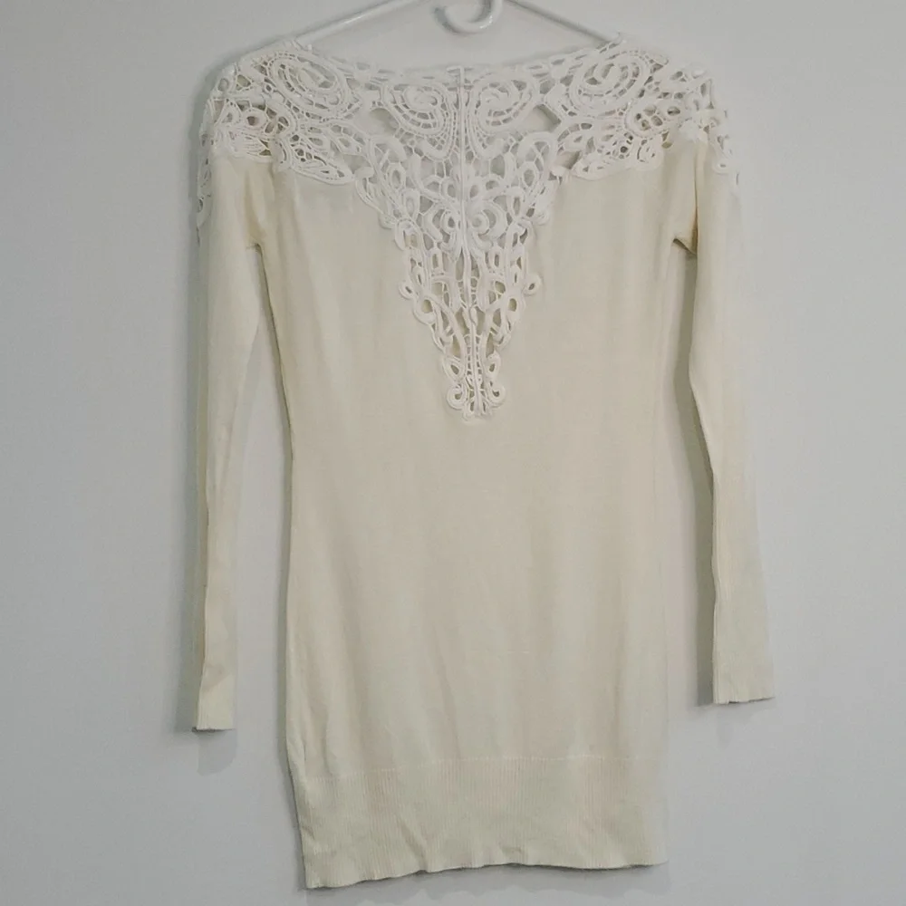 Y2K Lady Dutch Cream with Lace back & shoulder detail long knit sweater size XS - Picture 5 of 6